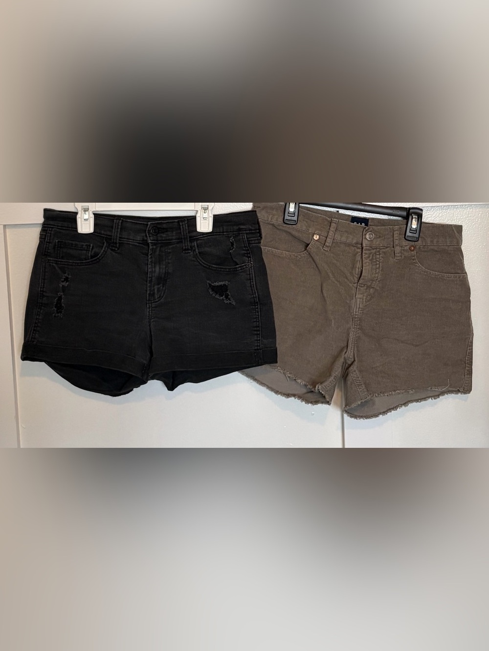 GAP & Old Navy Women's Shorts Bundle Size 6 | 2 Pairs